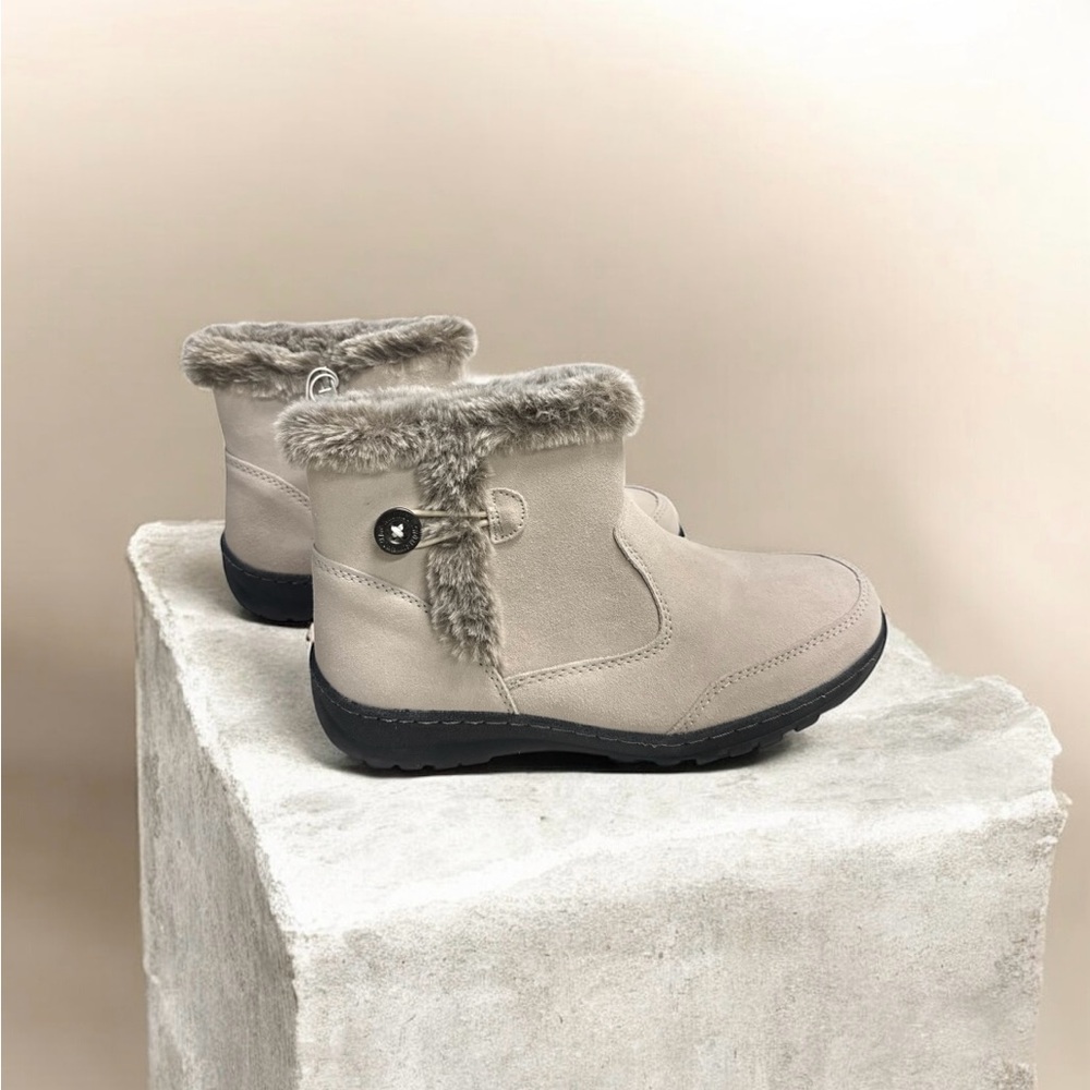 Khombu Cream Leather Faux Fur-Trimmed Winter Boots Size 9
